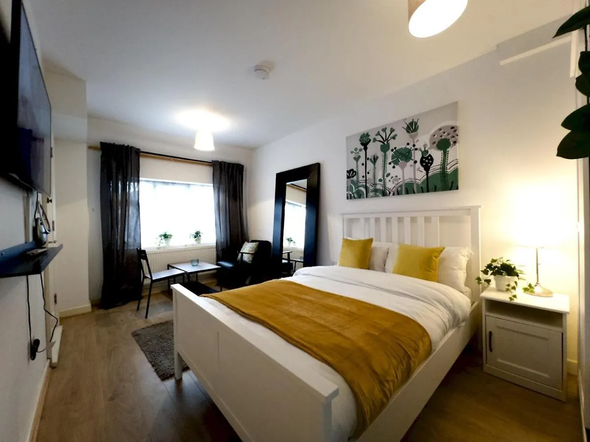 Pass The Keys Cosy Studio Flat Close To Bexleyheath Centre Apartment