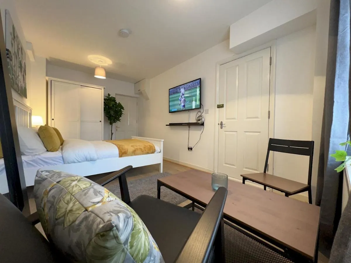 Pass The Keys Cosy Studio Flat Close To Bexleyheath Centre